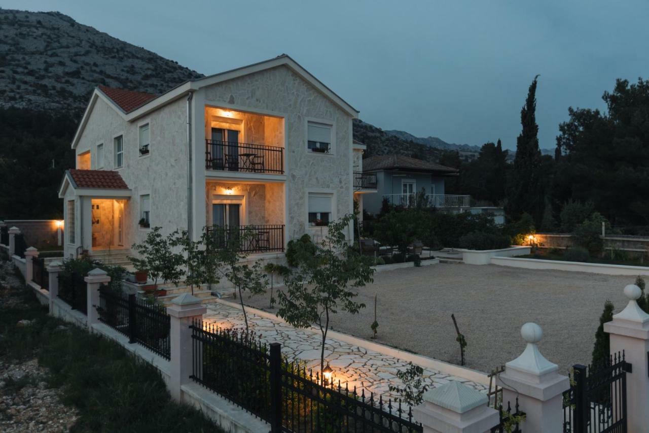 Hedon-Stone Apartment Starigrad Paklenica Exterior foto