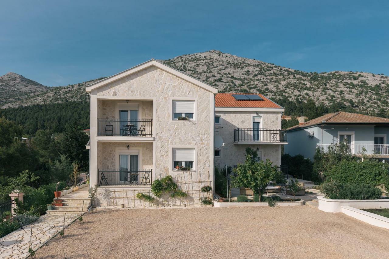 Hedon-Stone Apartment Starigrad Paklenica Exterior foto