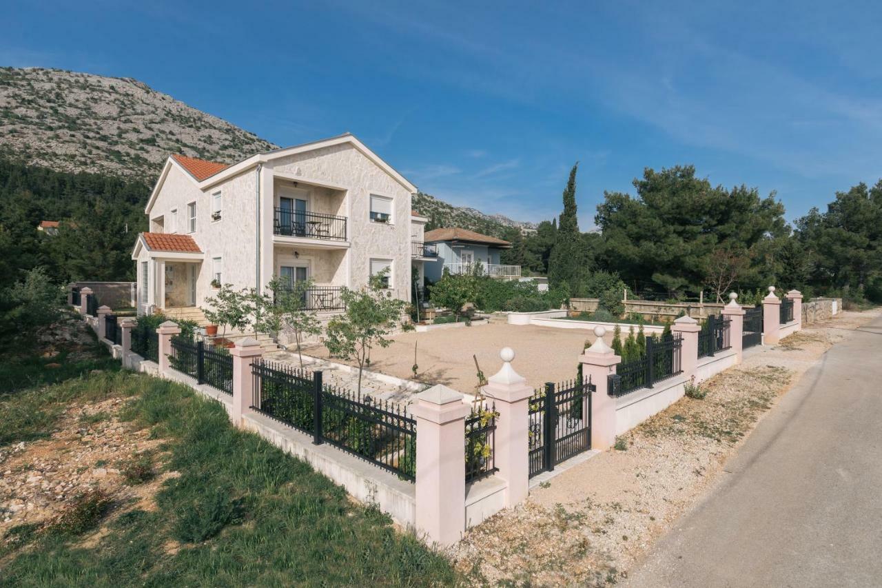 Hedon-Stone Apartment Starigrad Paklenica Exterior foto
