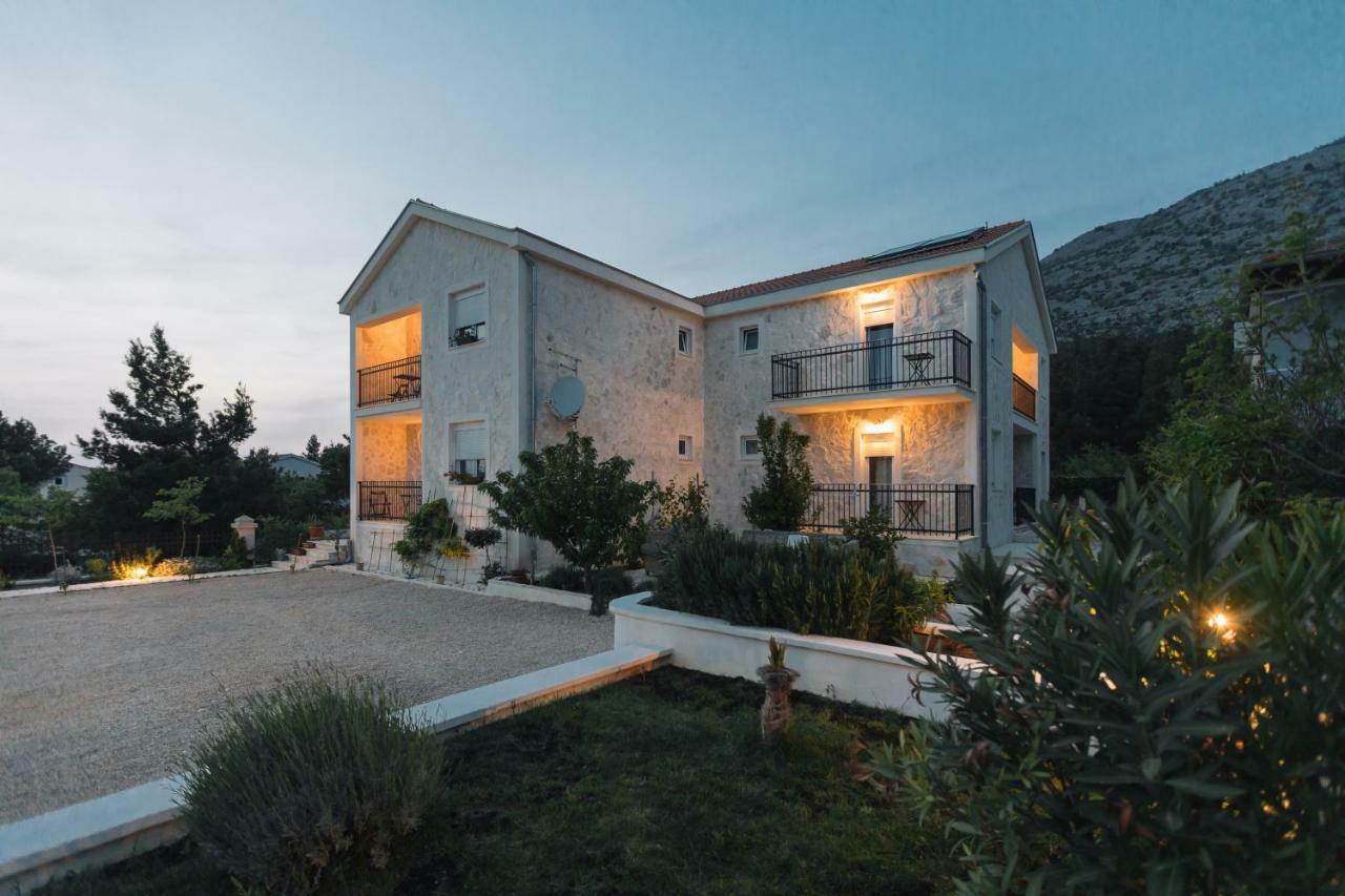 Hedon-Stone Apartment Starigrad Paklenica Exterior foto