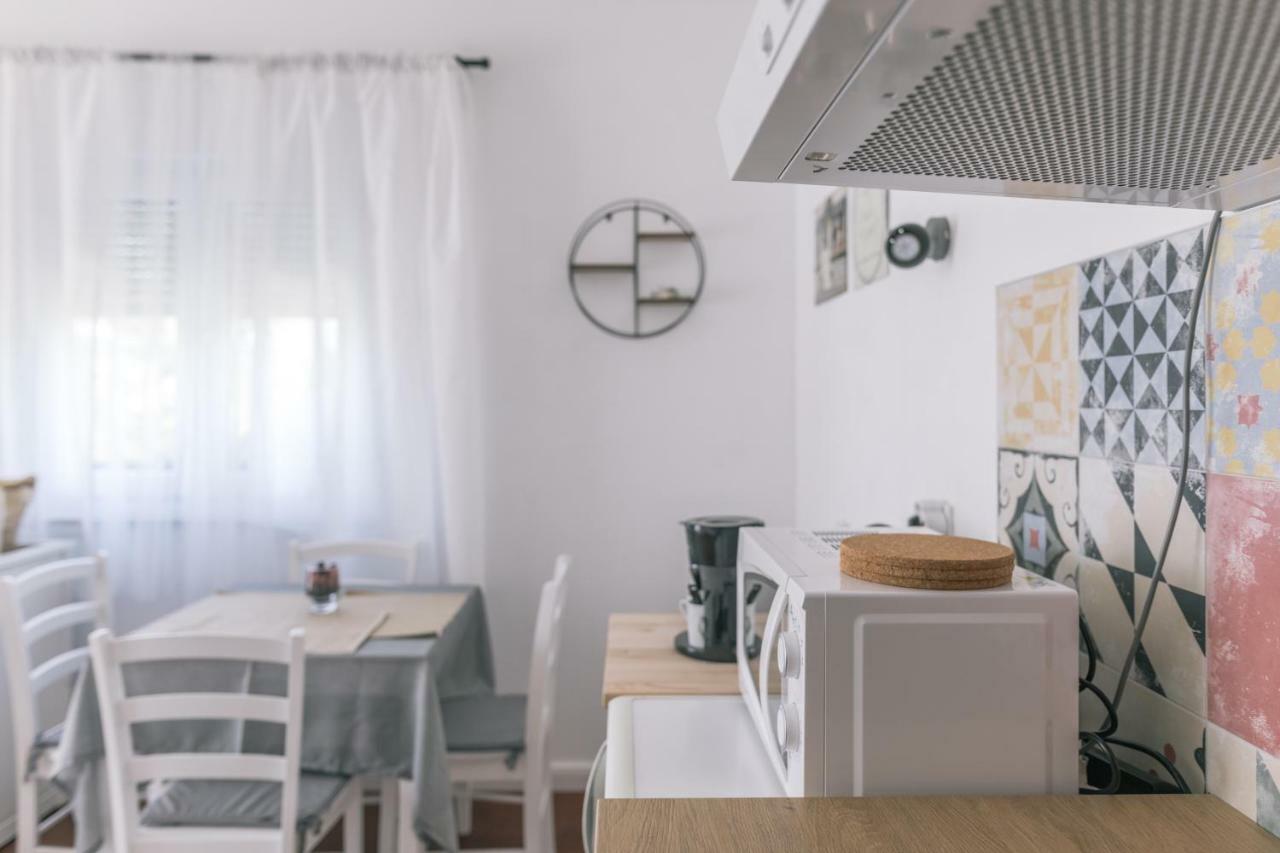 Hedon-Stone Apartment Starigrad Paklenica Exterior foto