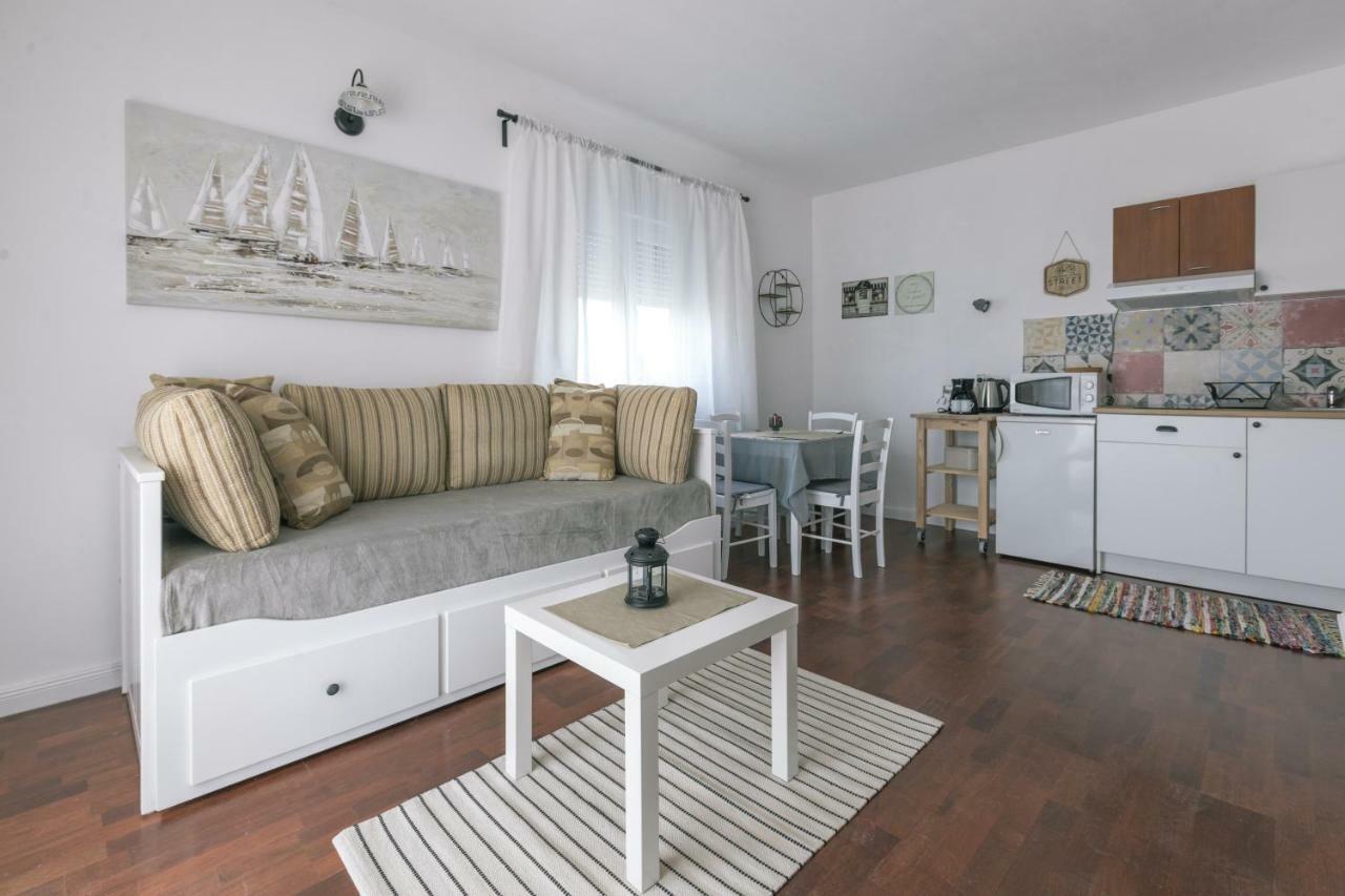 Hedon-Stone Apartment Starigrad Paklenica Exterior foto