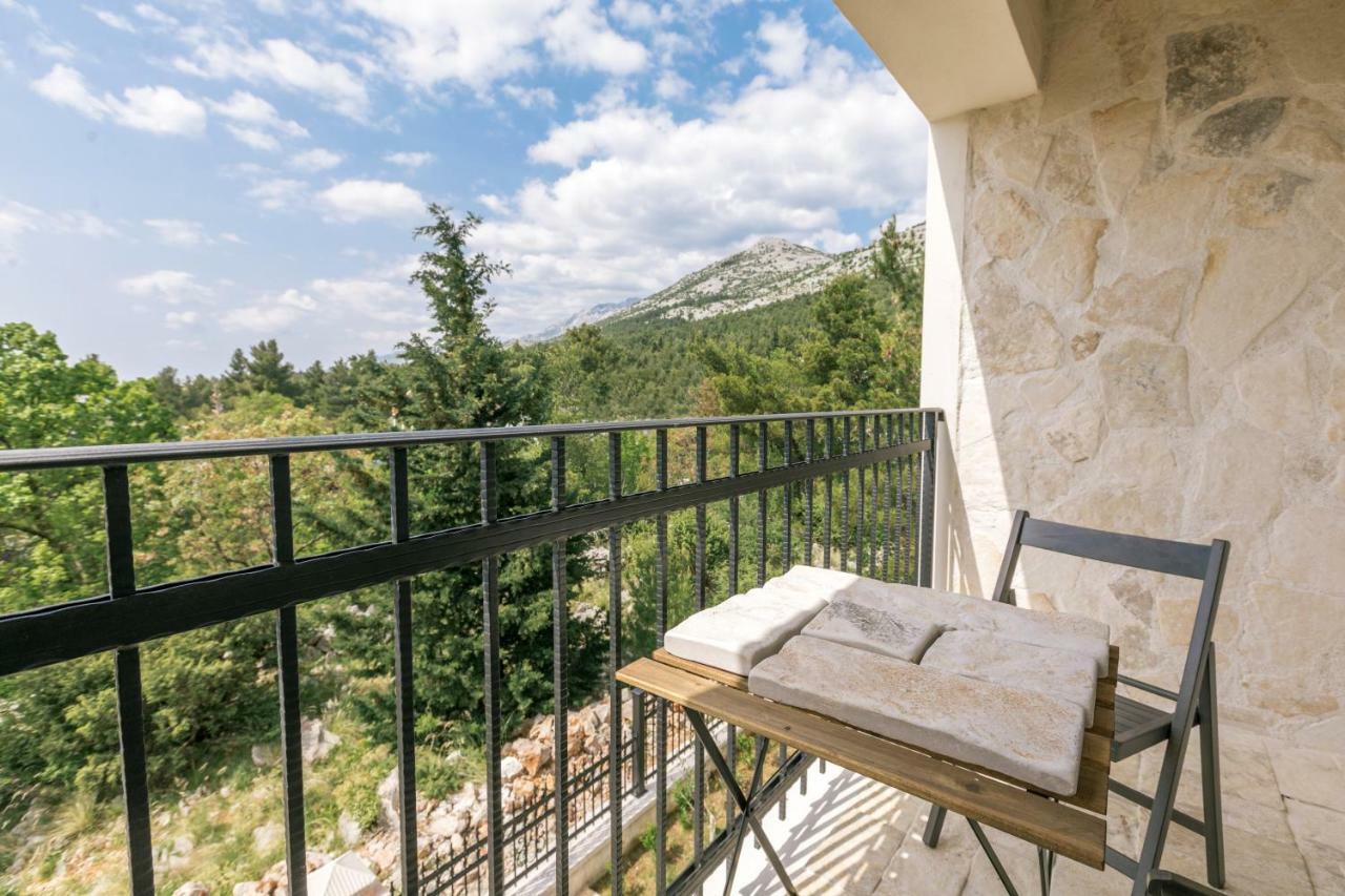 Hedon-Stone Apartment Starigrad Paklenica Exterior foto