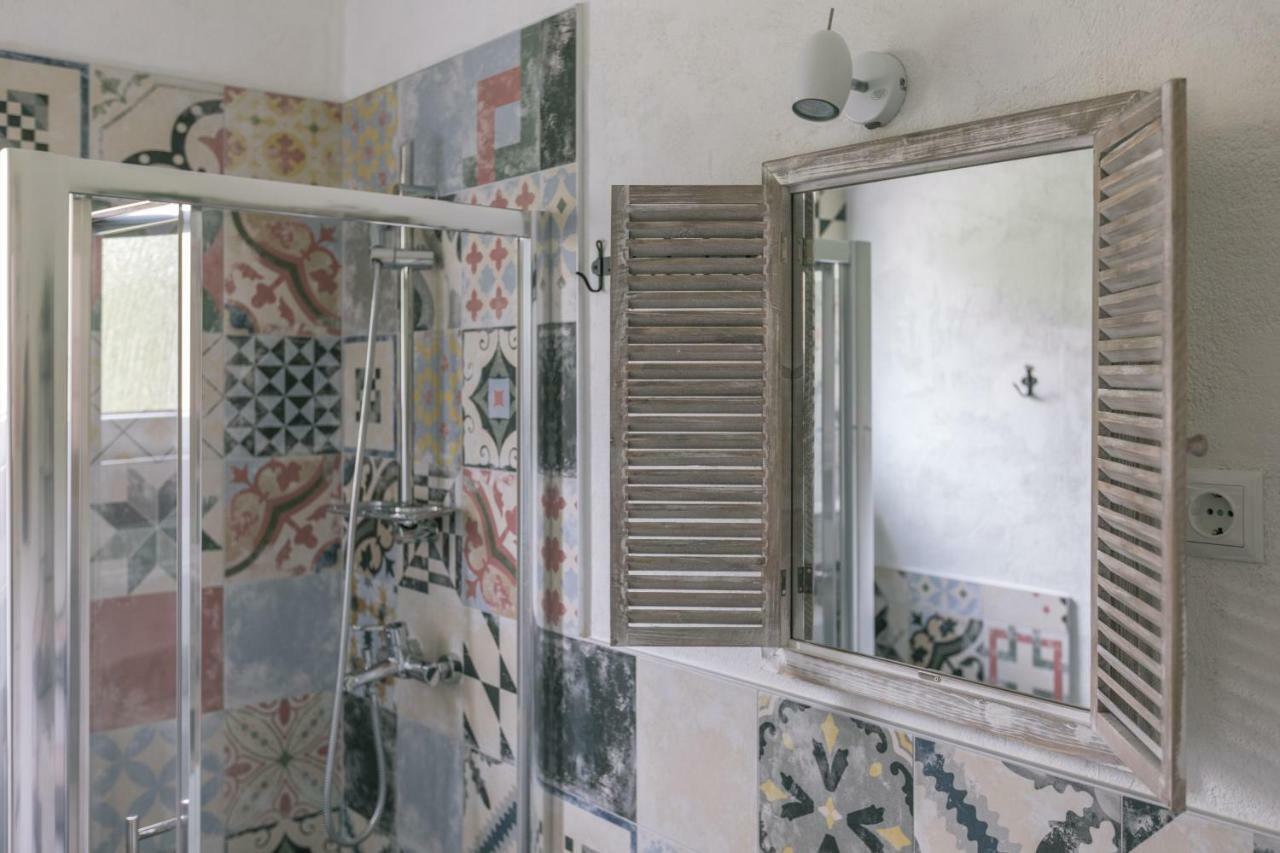 Hedon-Stone Apartment Starigrad Paklenica Exterior foto